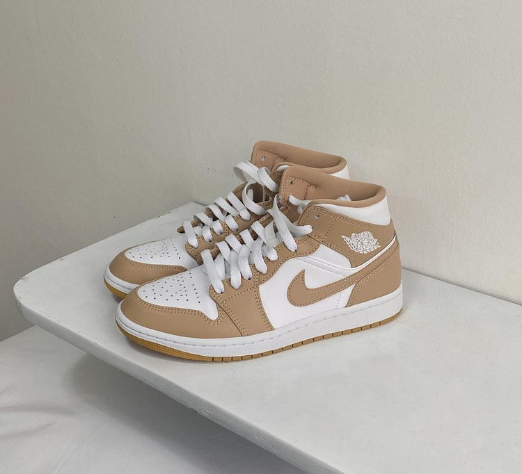 Air Jordan 1 Mid Tan Gum