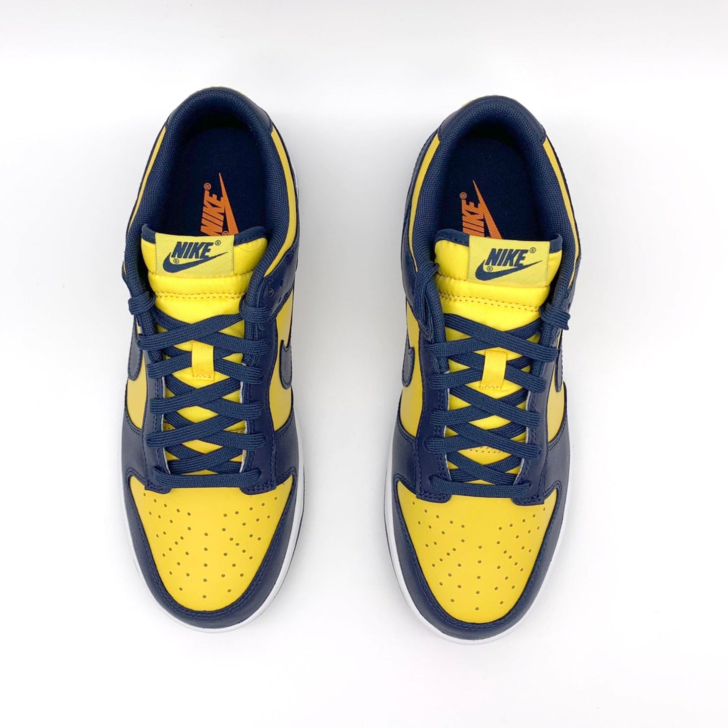 Nike Dunk Low Michigan