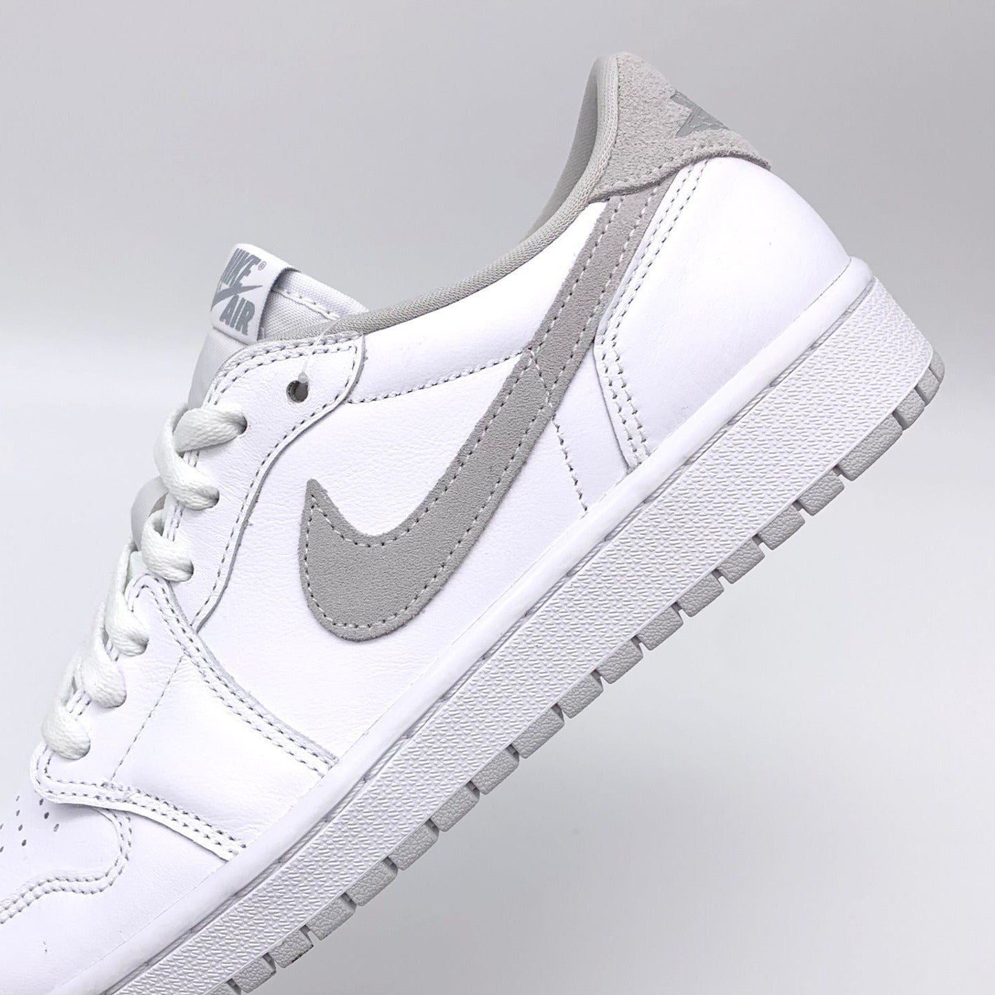 Jordan 1 Low OG Neutral Grey