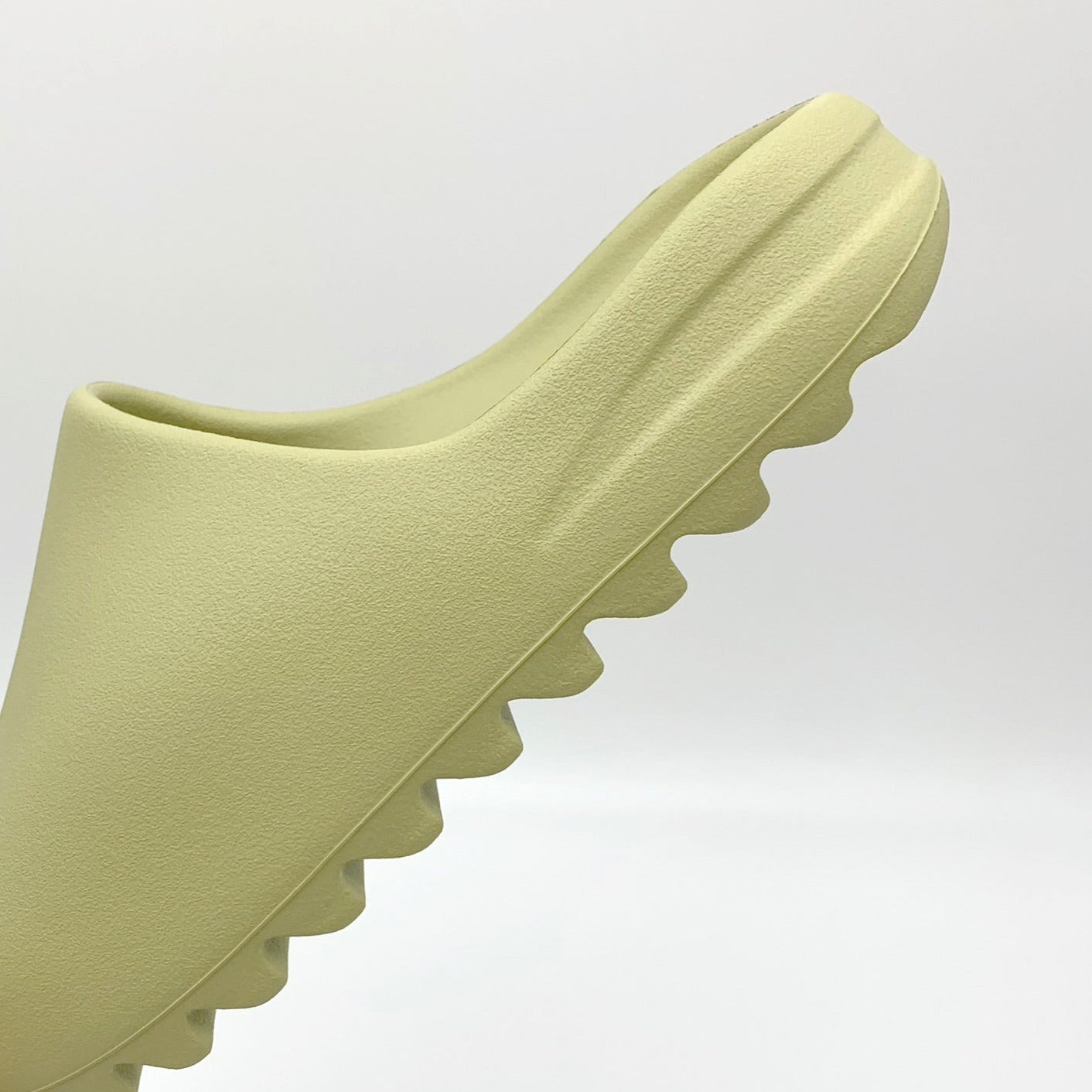 adidas Yeezy Slide Resin