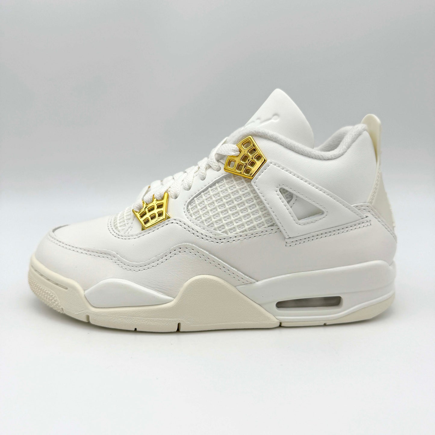 Jordan 4 Retro Metallic Gold