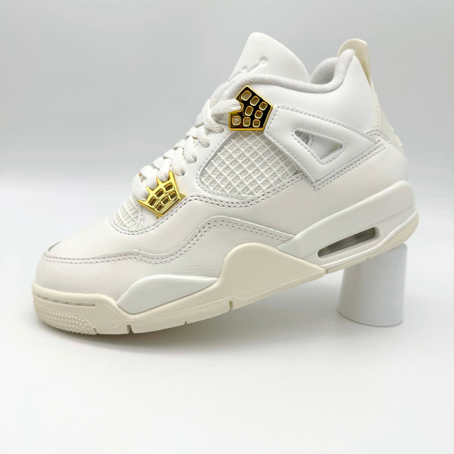 Jordan 4 Retro Metallic Gold