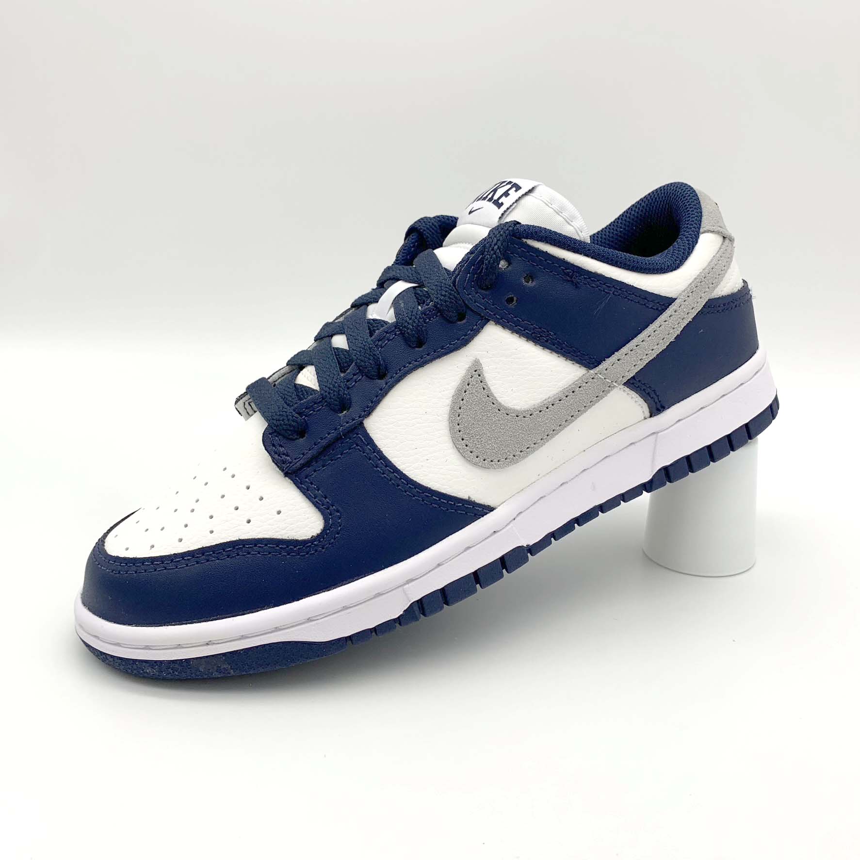 Nike Dunk Low Summit White Midnight Navy