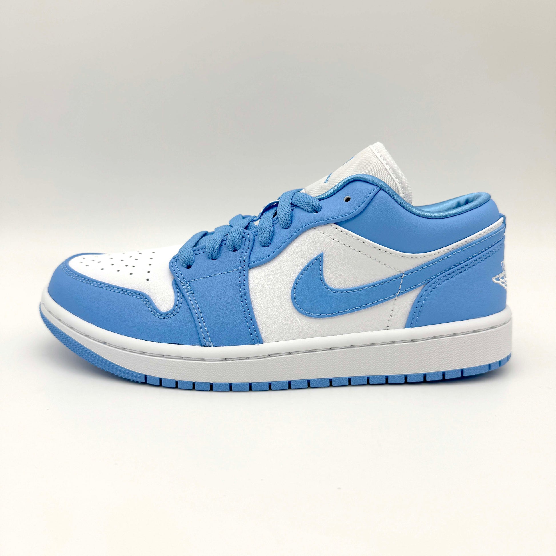 Jordan 1 Low UNC