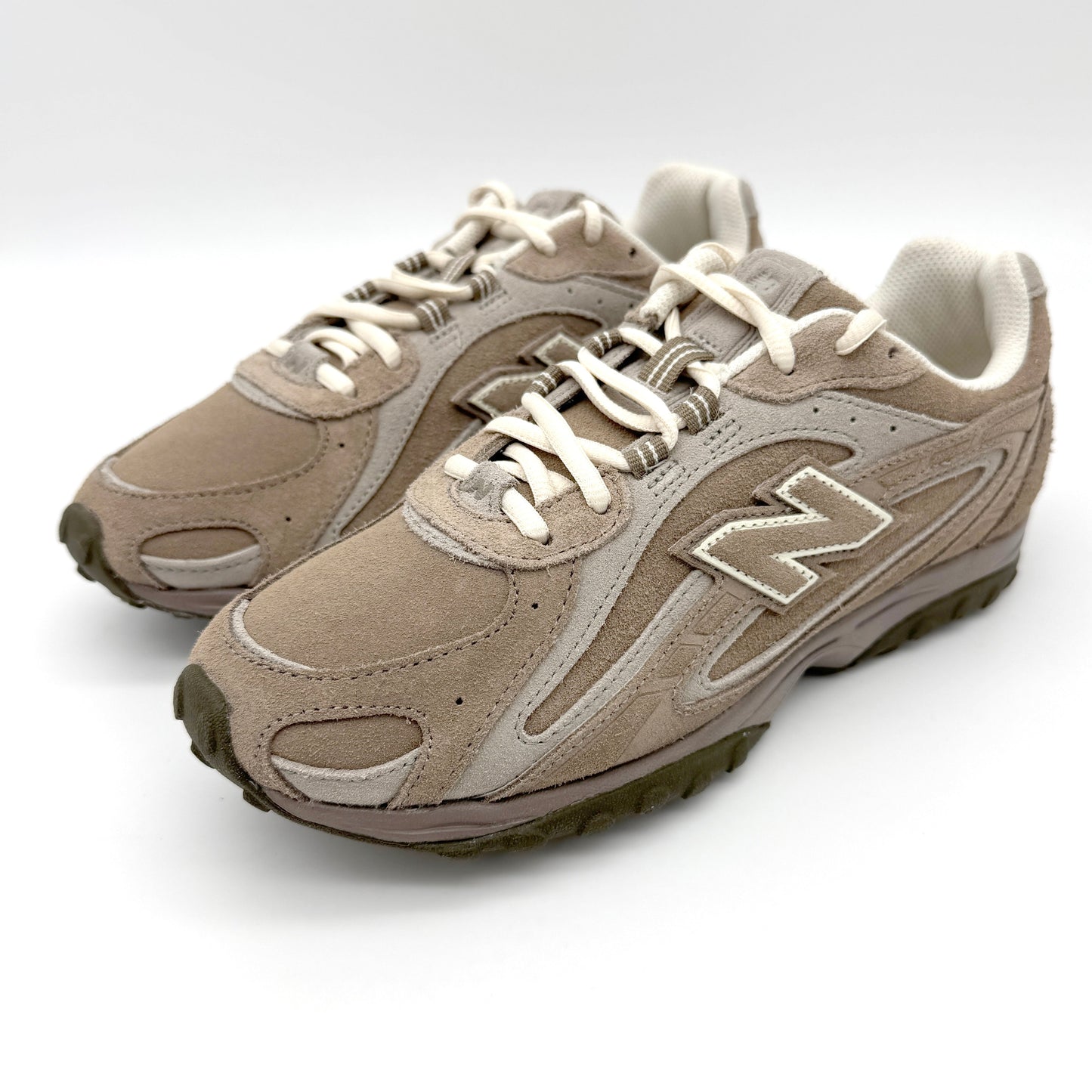 New Balance 204L Mushroom Arid Stone