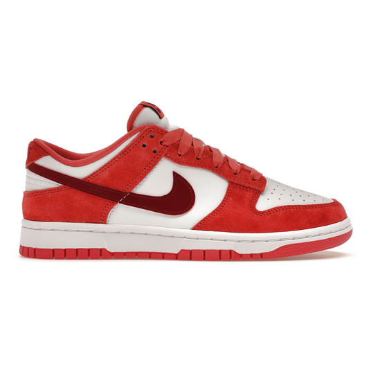 Nike Dunk Low Valentine's Day