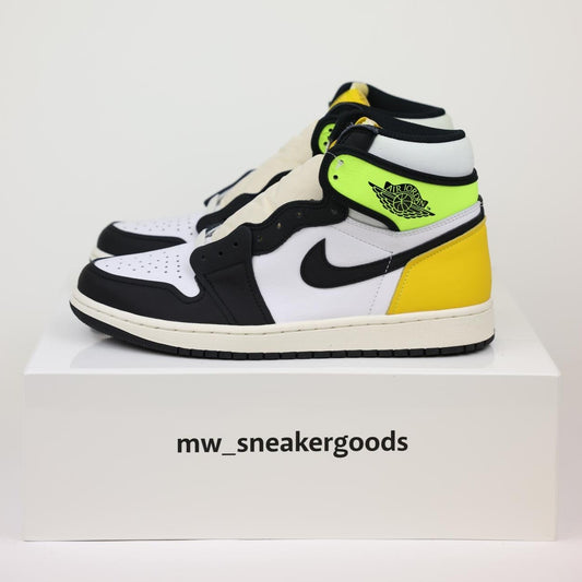 Jordan 1 Retro High White Black Volt University Gold