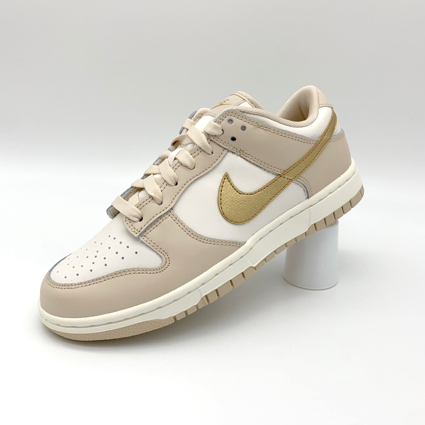 Nike Dunk Low Phantom Metallic Gold