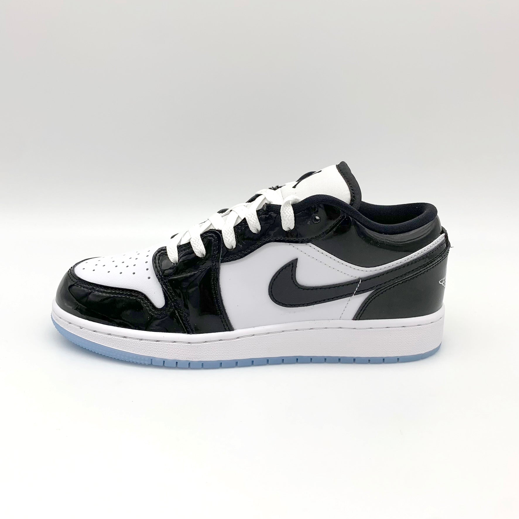 Jordan 1 Low SE Concord