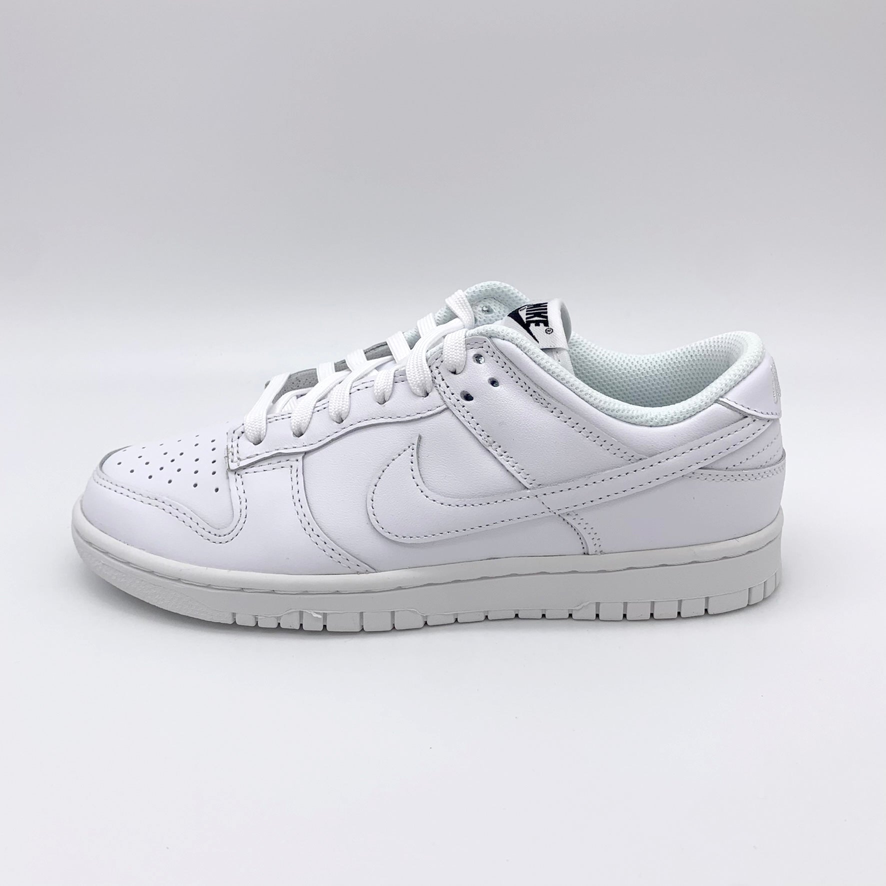 Nike white low tops best sale