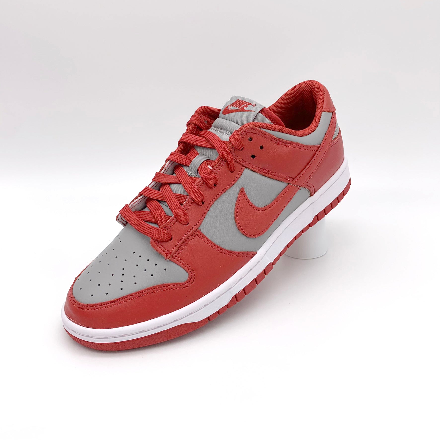 Dunk Low Retro Medium Grey Varsity Red UNLV