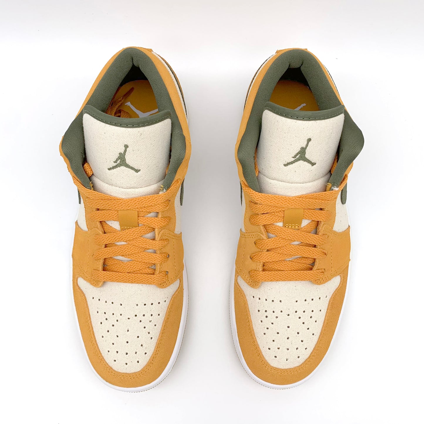 Jordan 1 Low Light Curry