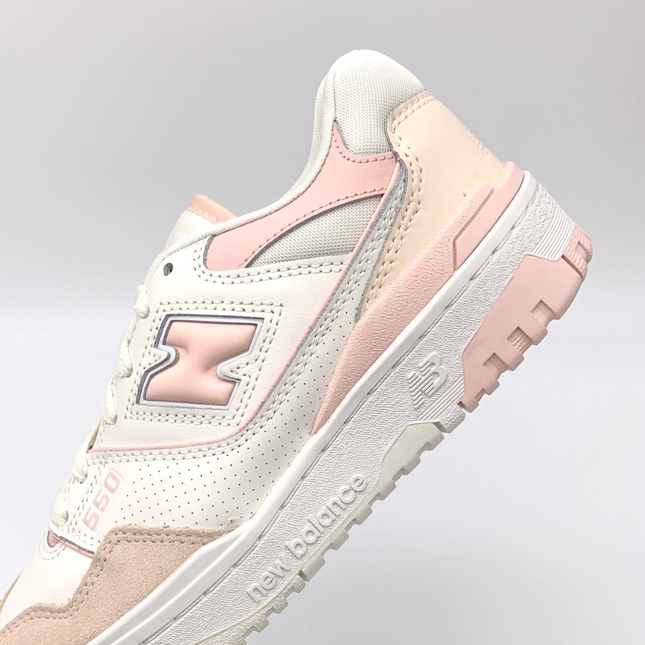 New Balance 550 White Pink