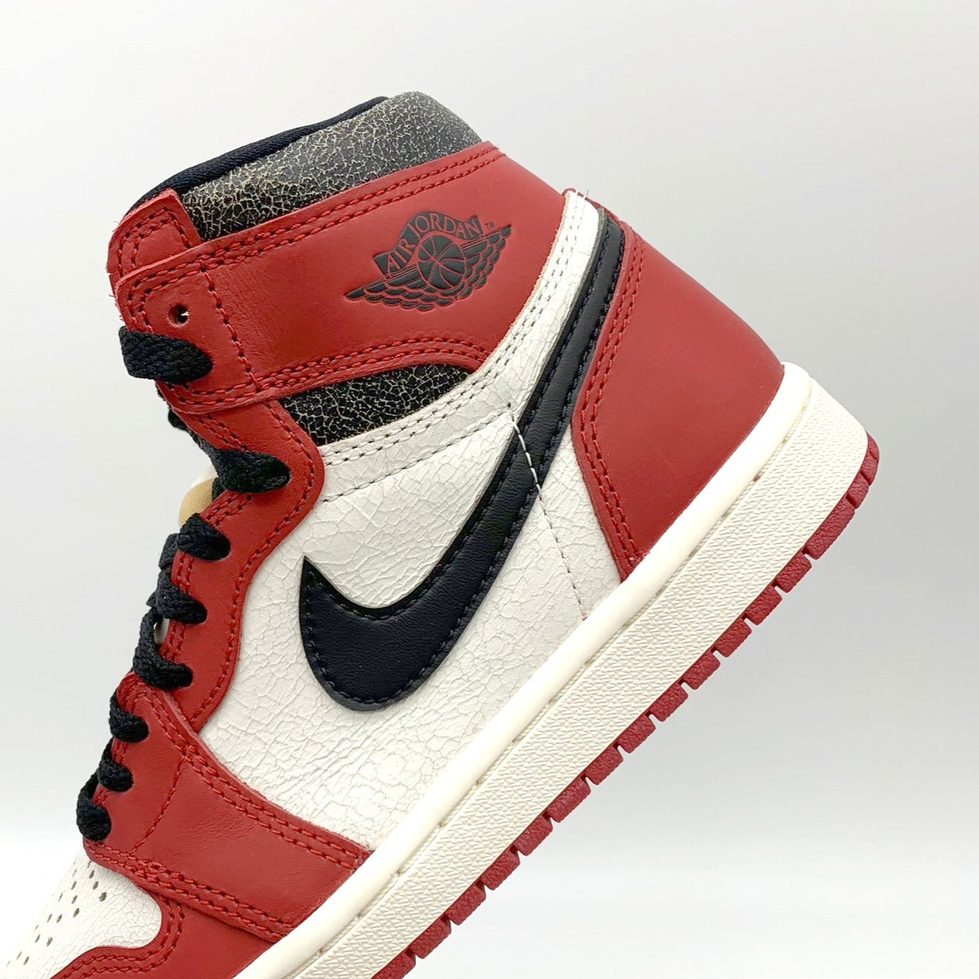 Jordan 1 Retro High OG Chicago Lost and Found