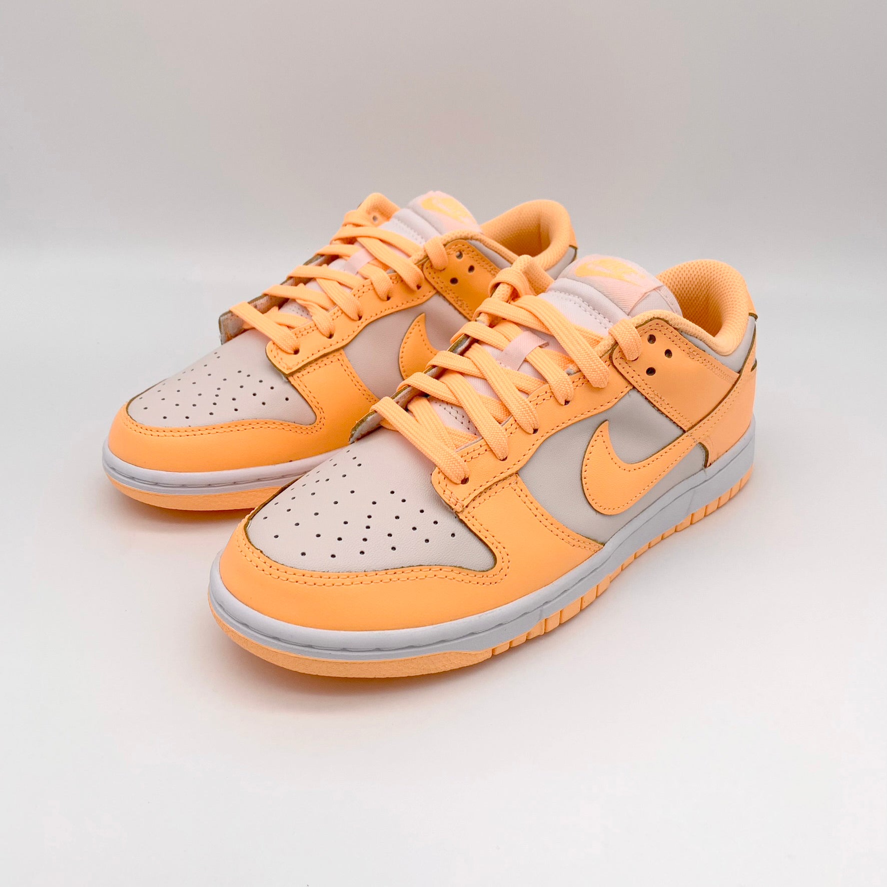 Nike Dunk Low Peach Cream