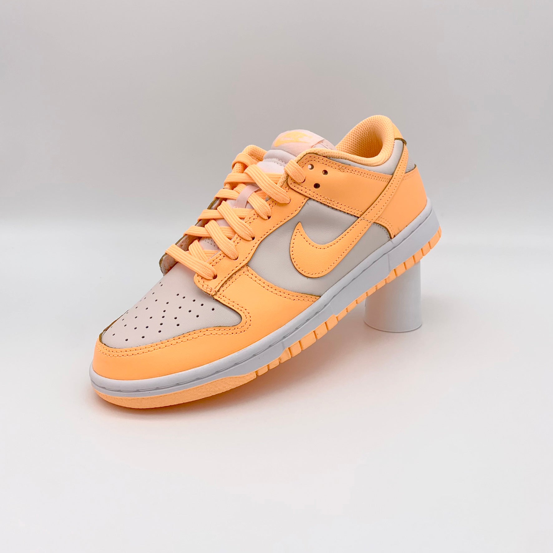 Nike Dunk Low Peach Cream